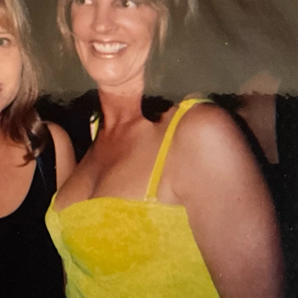 D & G Neon Dress - Picture 4 of 6